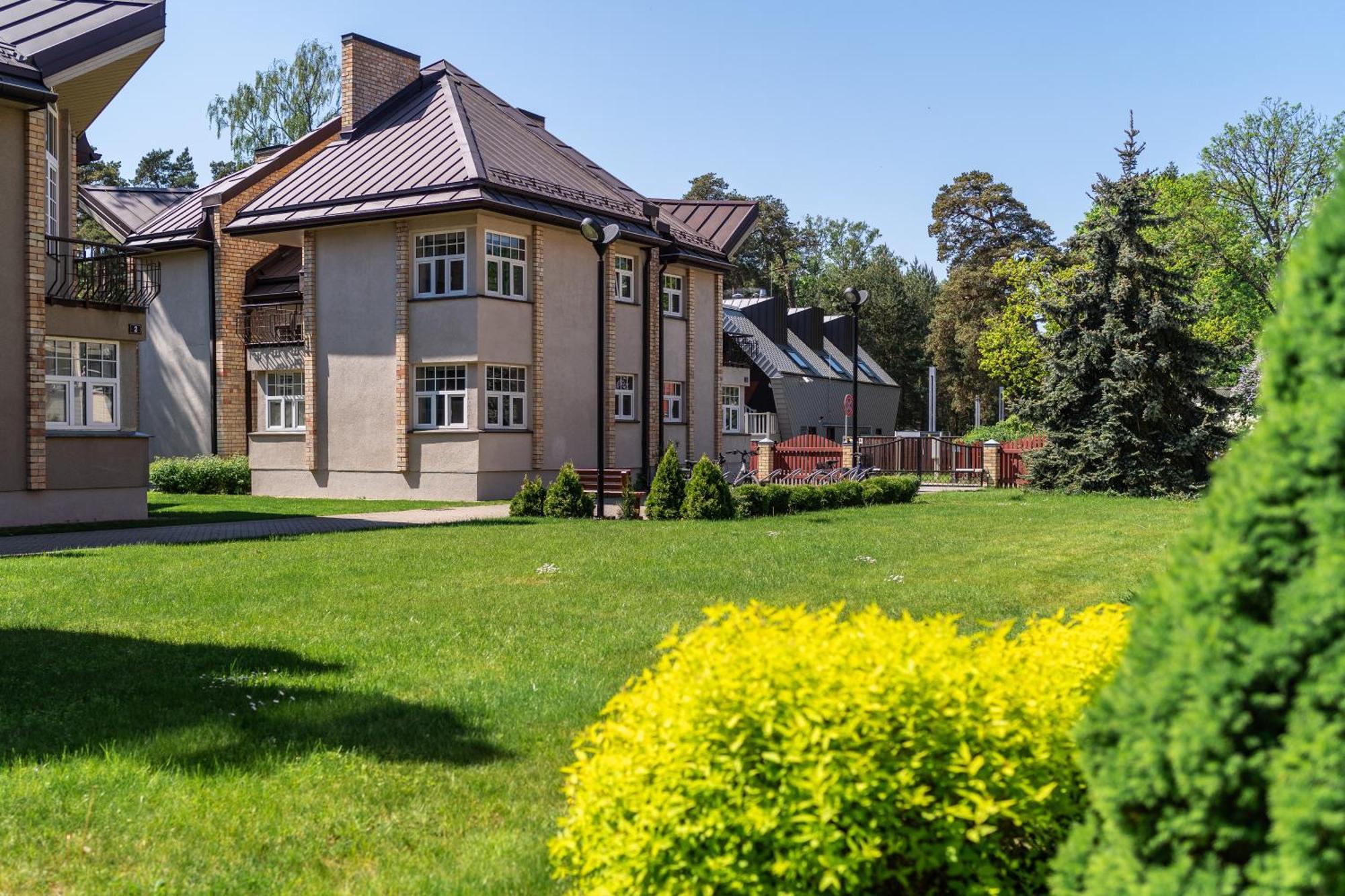 Apartamenti Kurshi Jūrkalne المظهر الخارجي الصورة